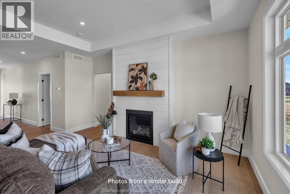 18 Rosewood CRESCENT - 17