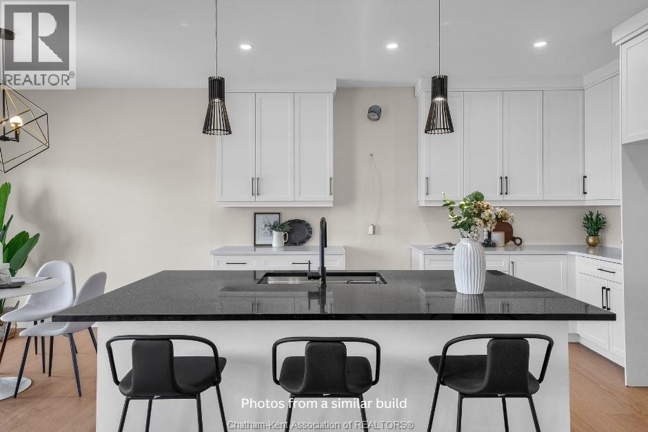 18 Rosewood CRESCENT - 7