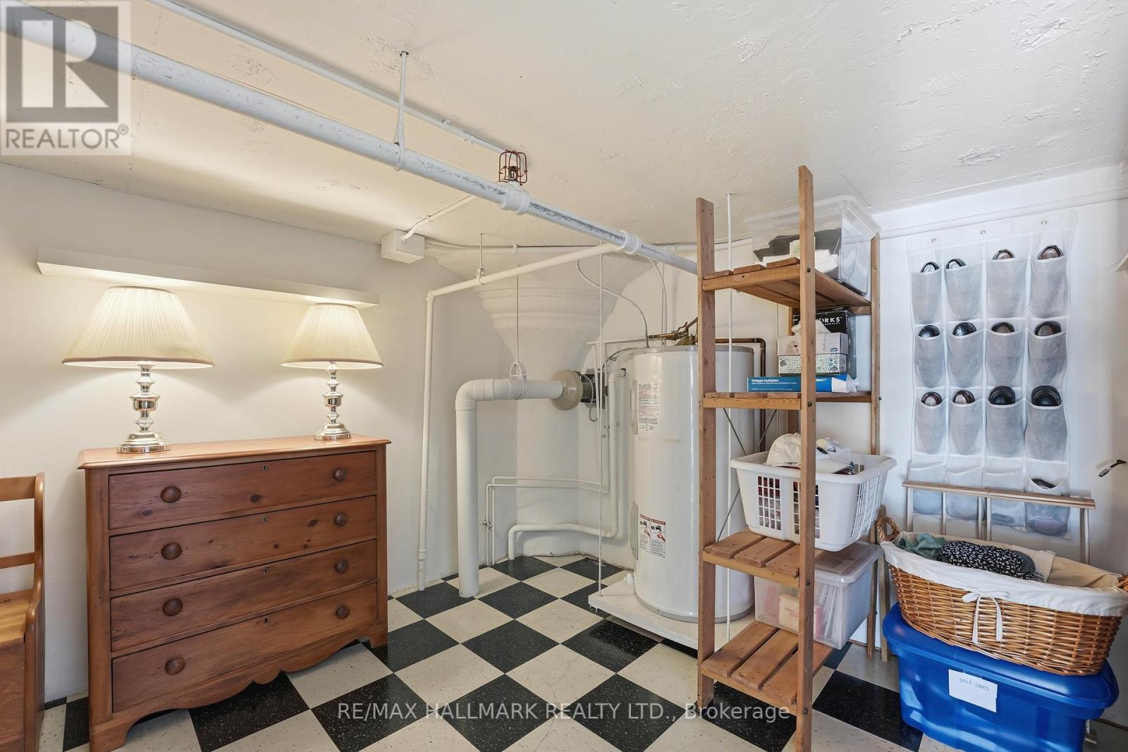 #203 245 CARLAW AVENUE - 16