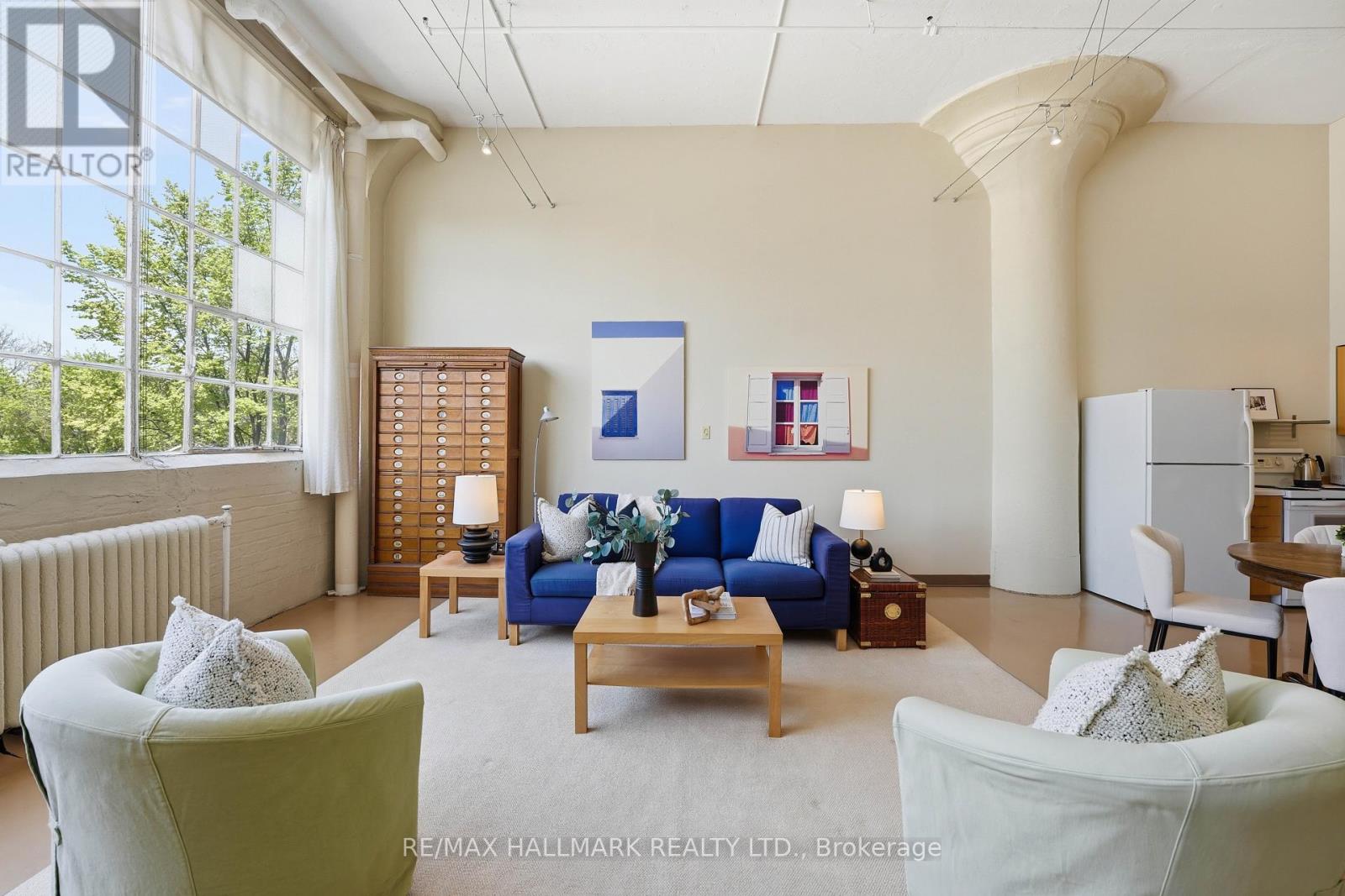 #203 245 CARLAW AVENUE - 5