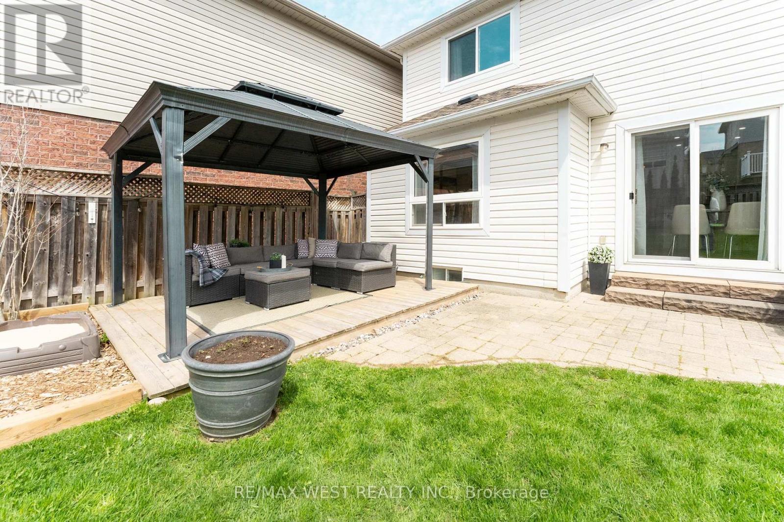 72 BANNISTER STREET - 37