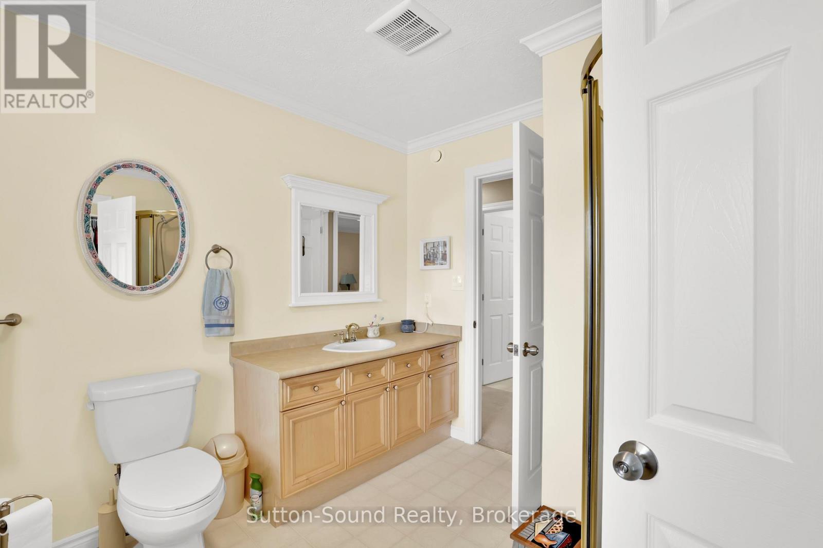 900 10TH AVENUE E - 19