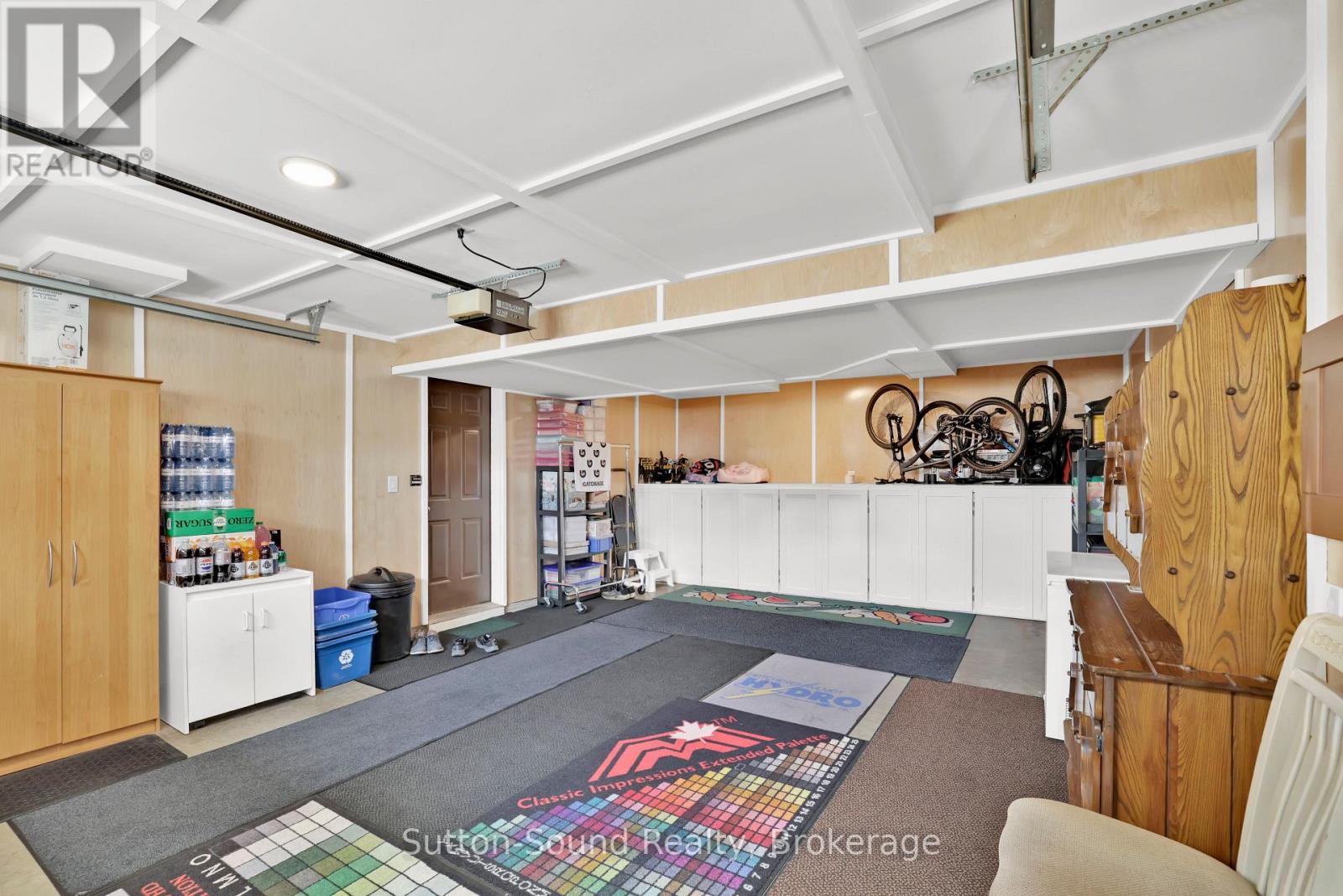 900 10TH AVENUE E - 28