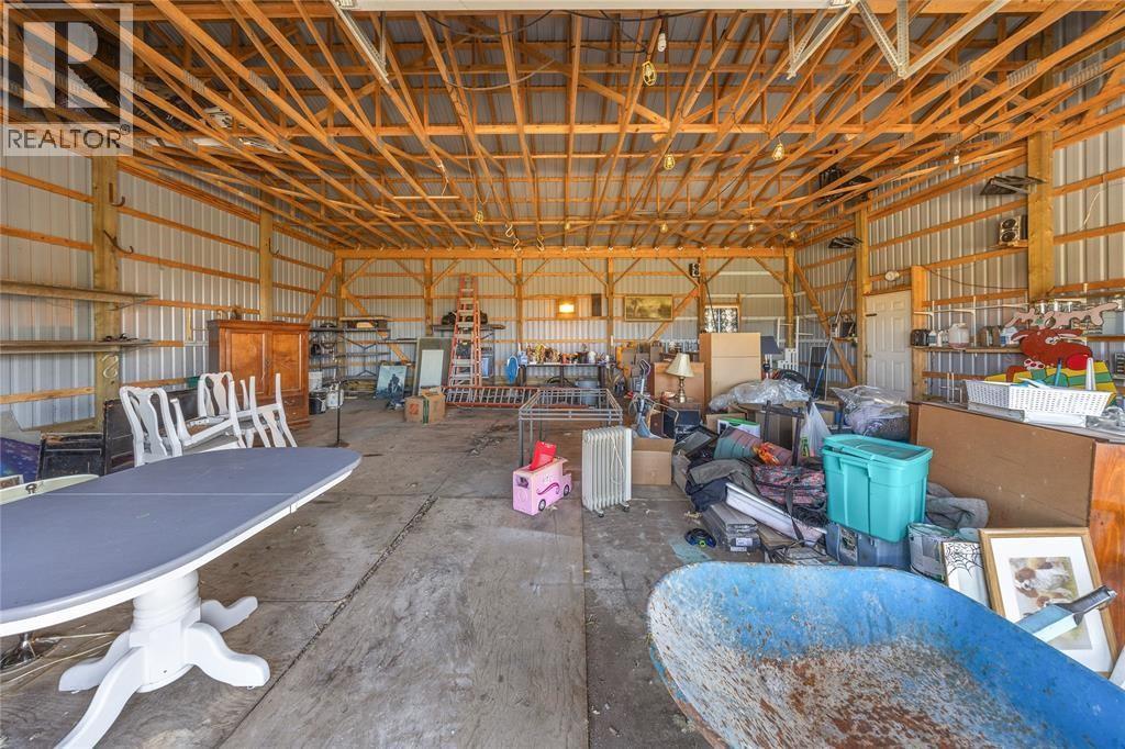 1224 Brigden ROAD - 20