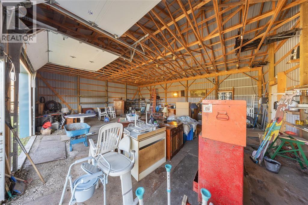 1224 Brigden ROAD - 21