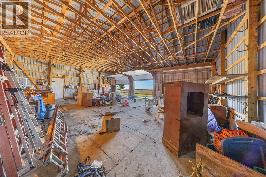 1224 Brigden ROAD - 22
