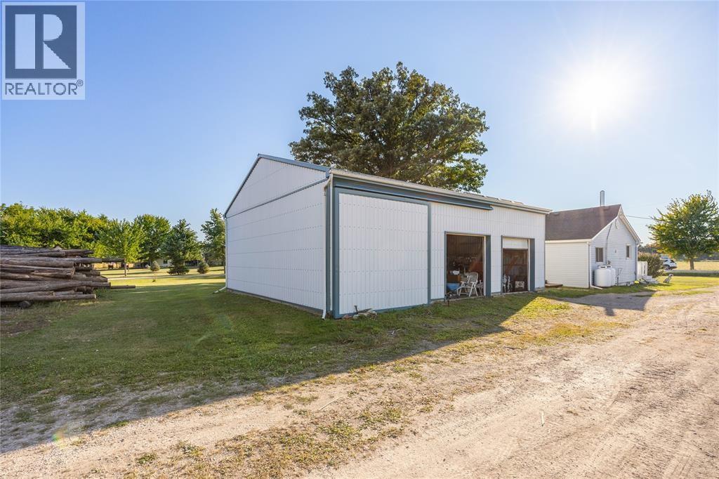 1224 Brigden ROAD - 4