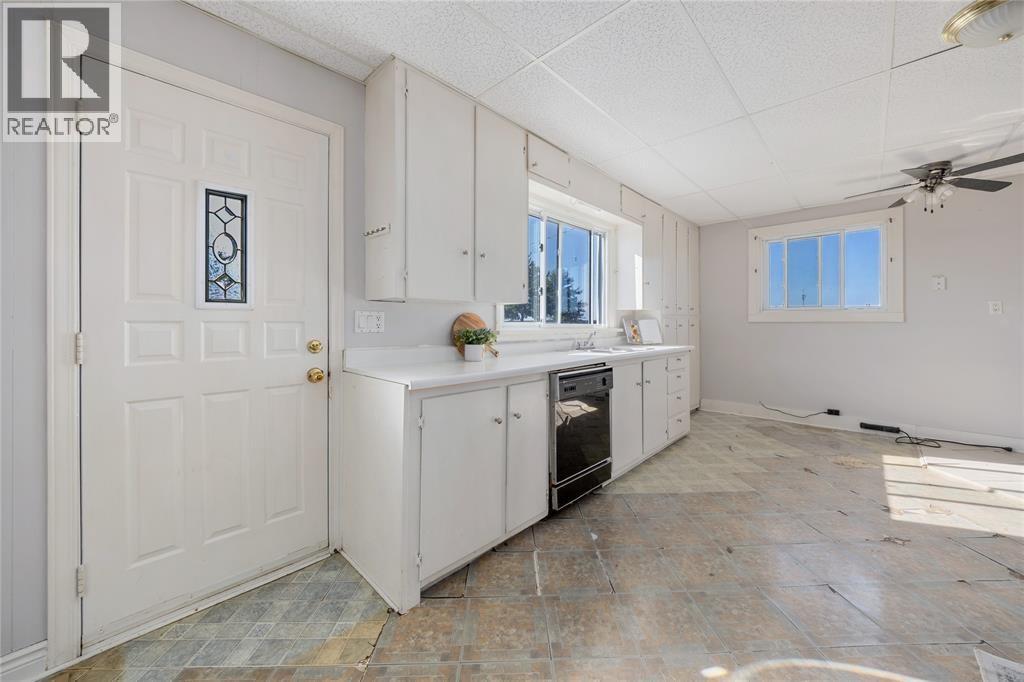 1224 Brigden ROAD - 9