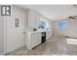 1224 Brigden Road, Sombra, ON N0P2H0 Photo 9