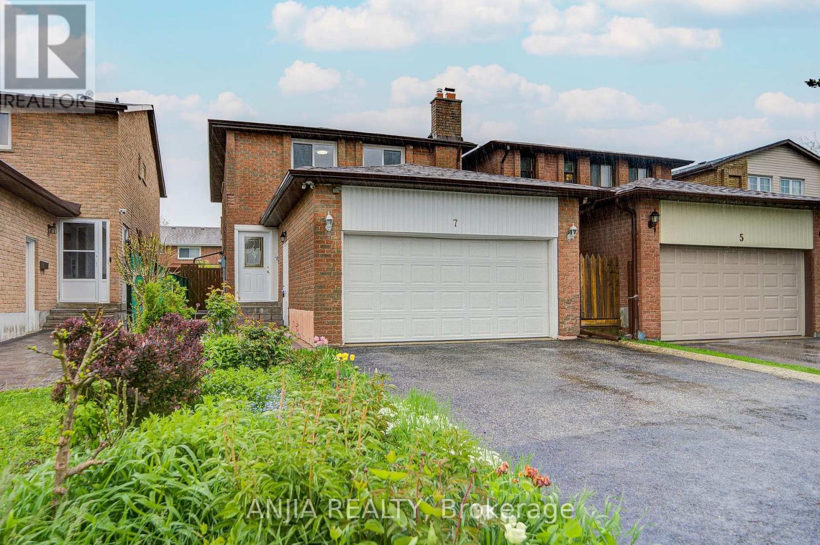 7 DOWNSIDE ROAD - Image 3