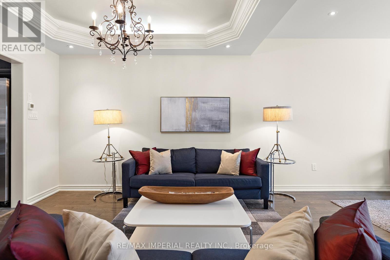 16 CARRIAGE HOUSE COURT - 8