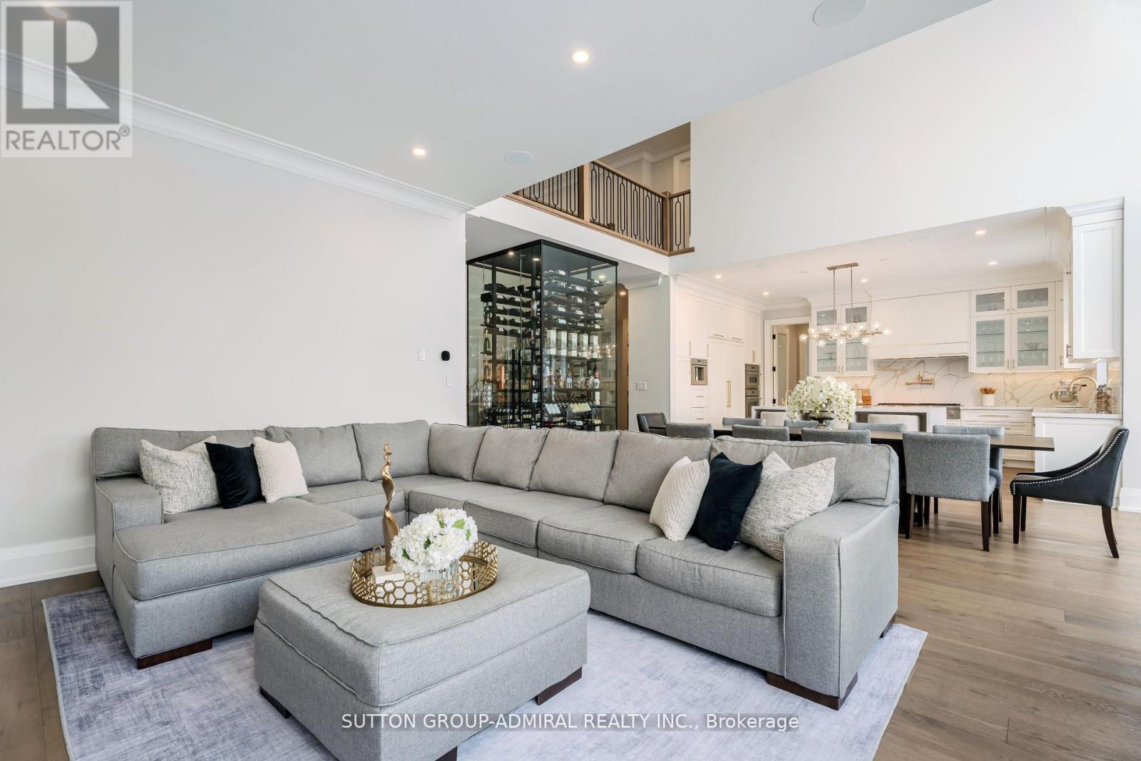 41 ELIZABETH DRIVE - 19