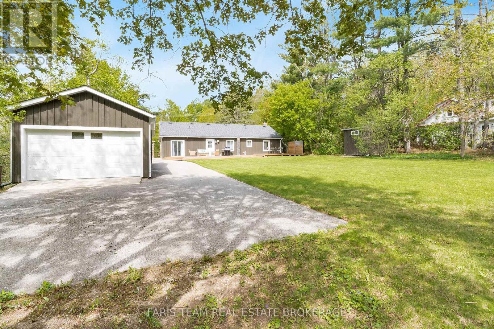 9 COLBORNE STREET - 37