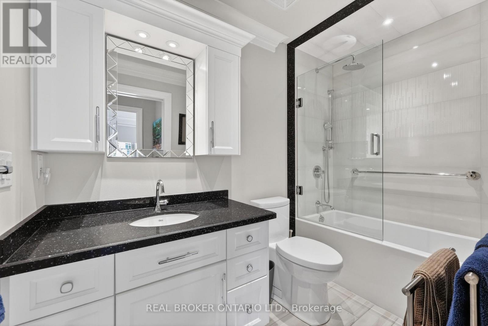 #207 90 ORCHARD POINT ROAD - 19