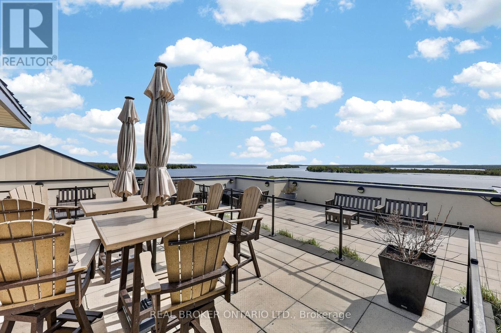 #207 90 ORCHARD POINT ROAD - 27