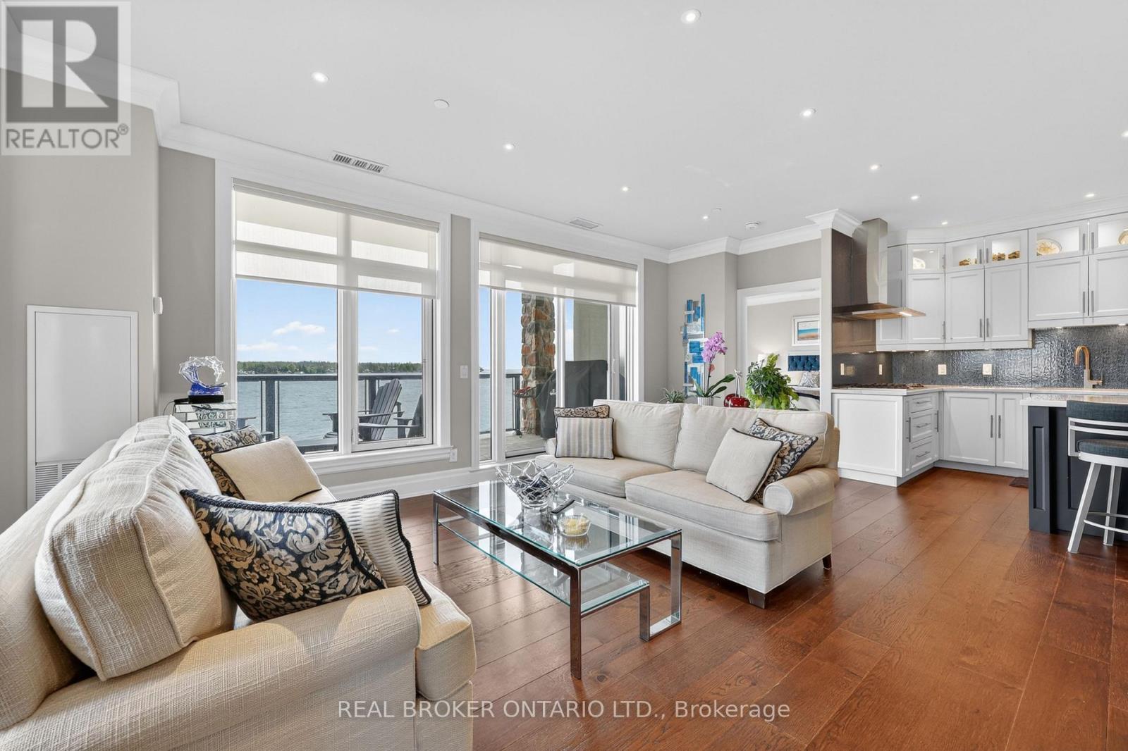 #207 90 ORCHARD POINT ROAD - 7