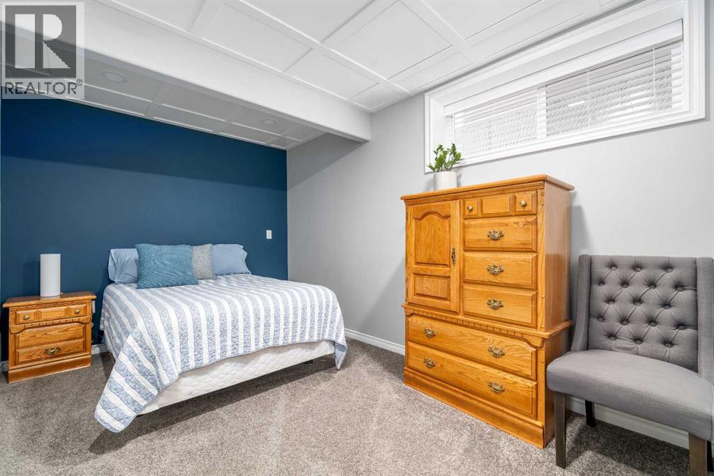 180 Hamptons Way SE — photo 28