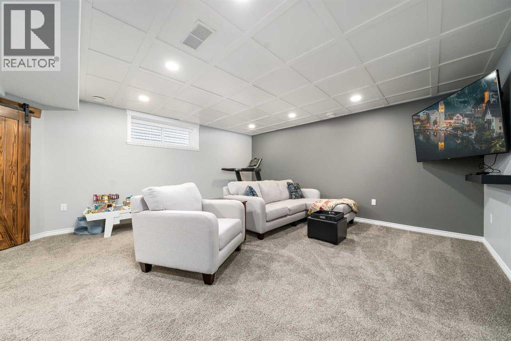180 Hamptons Way SE — photo 26