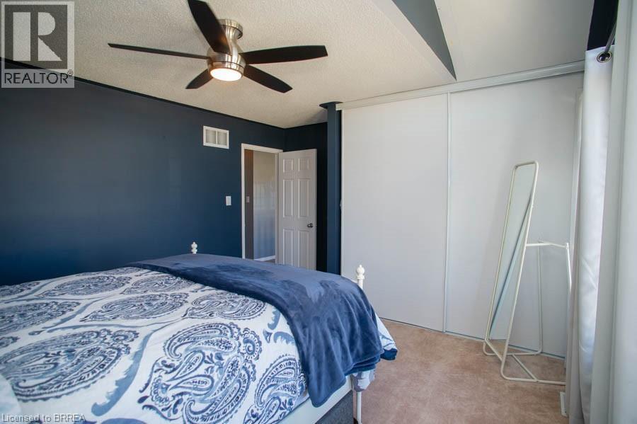 28 BARRETT Avenue - 29