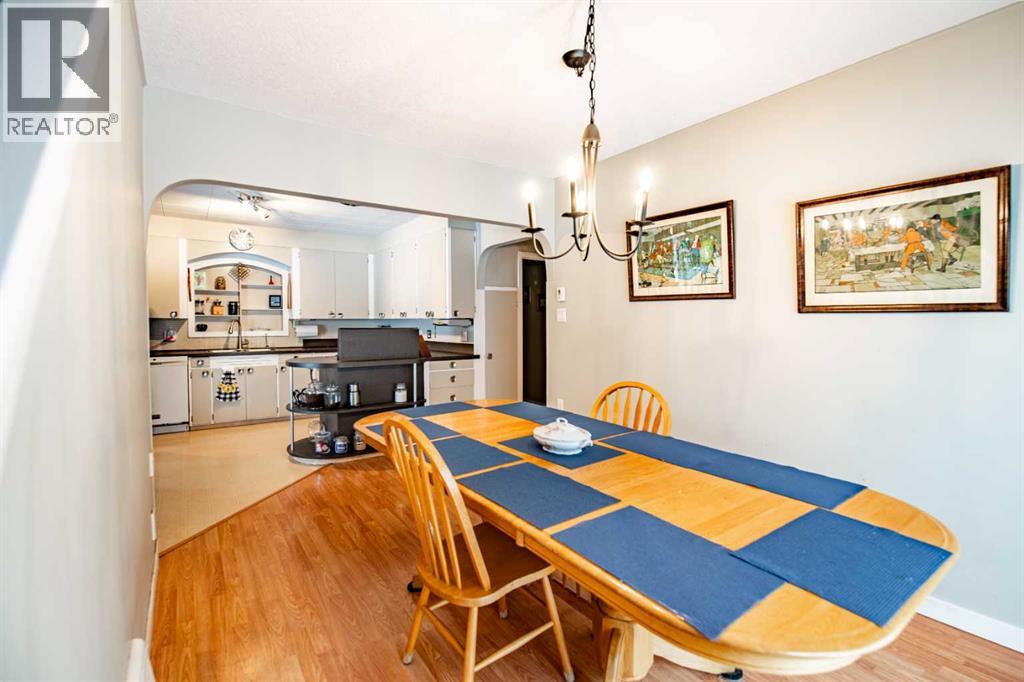 274052 Township Road 424 - 9