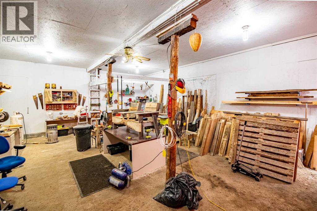 274052 Township Road 424 - 42