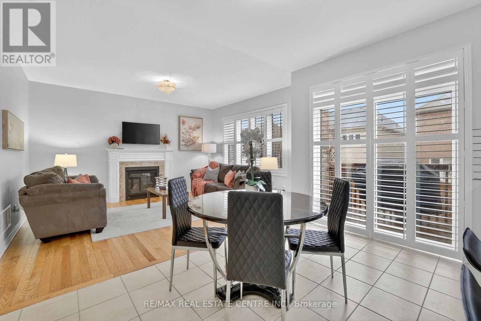 10 PORTER DRIVE - 16