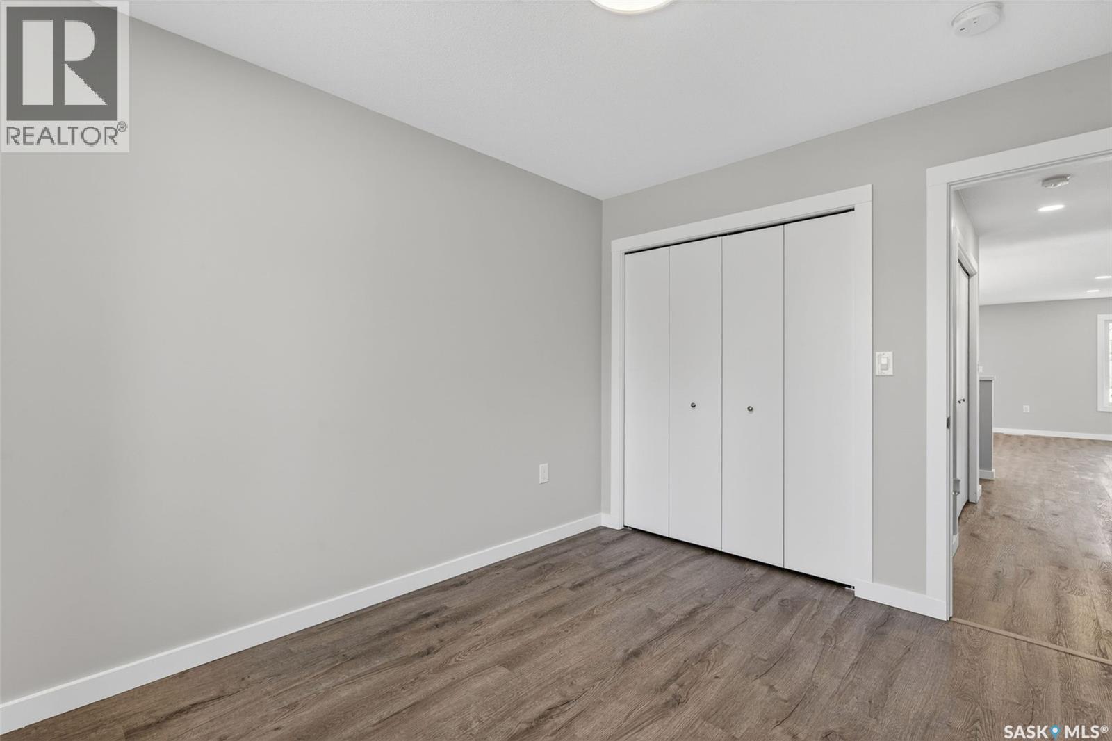 546 21st STREET E - 19