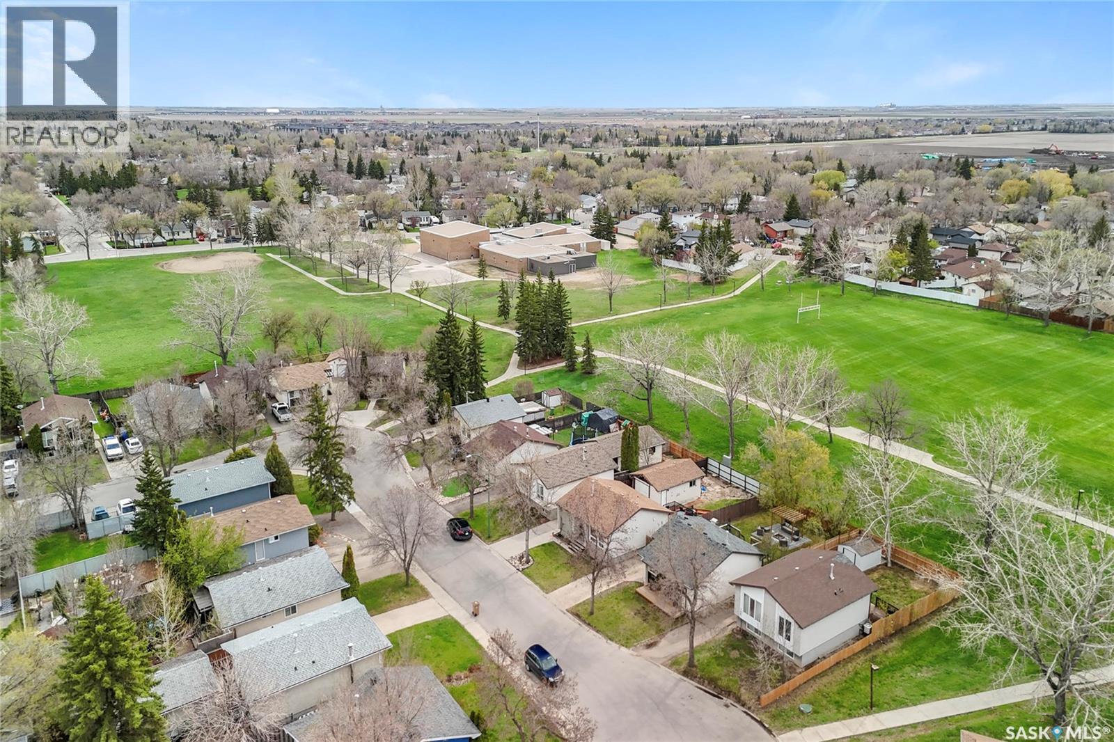 782 Hayworth CRESCENT N - 38