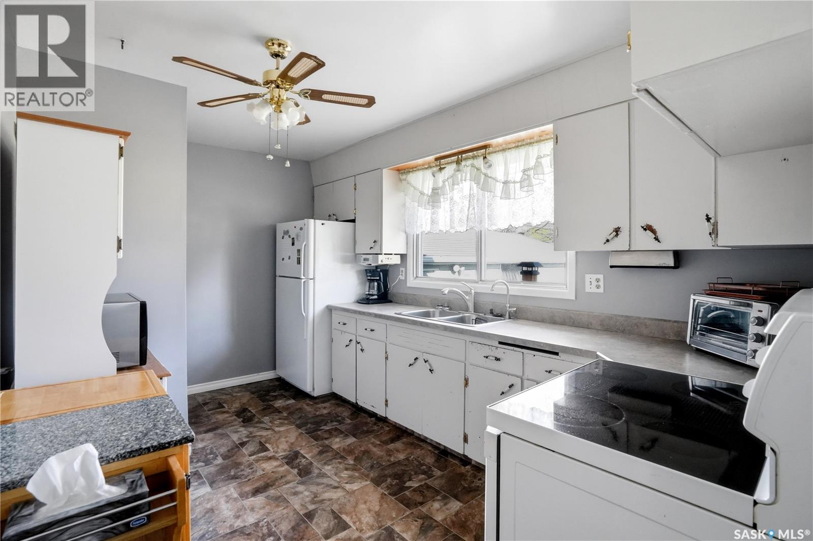 35 MCINNIS CRESCENT - 12