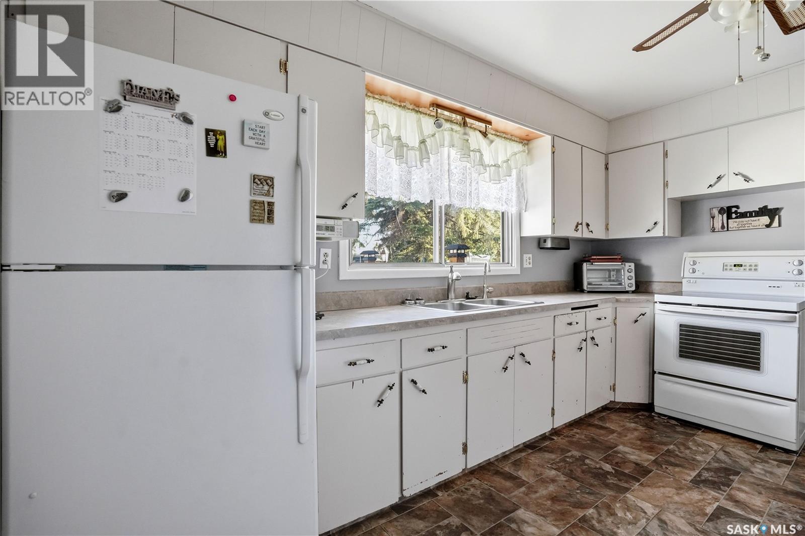 35 MCINNIS CRESCENT - 14