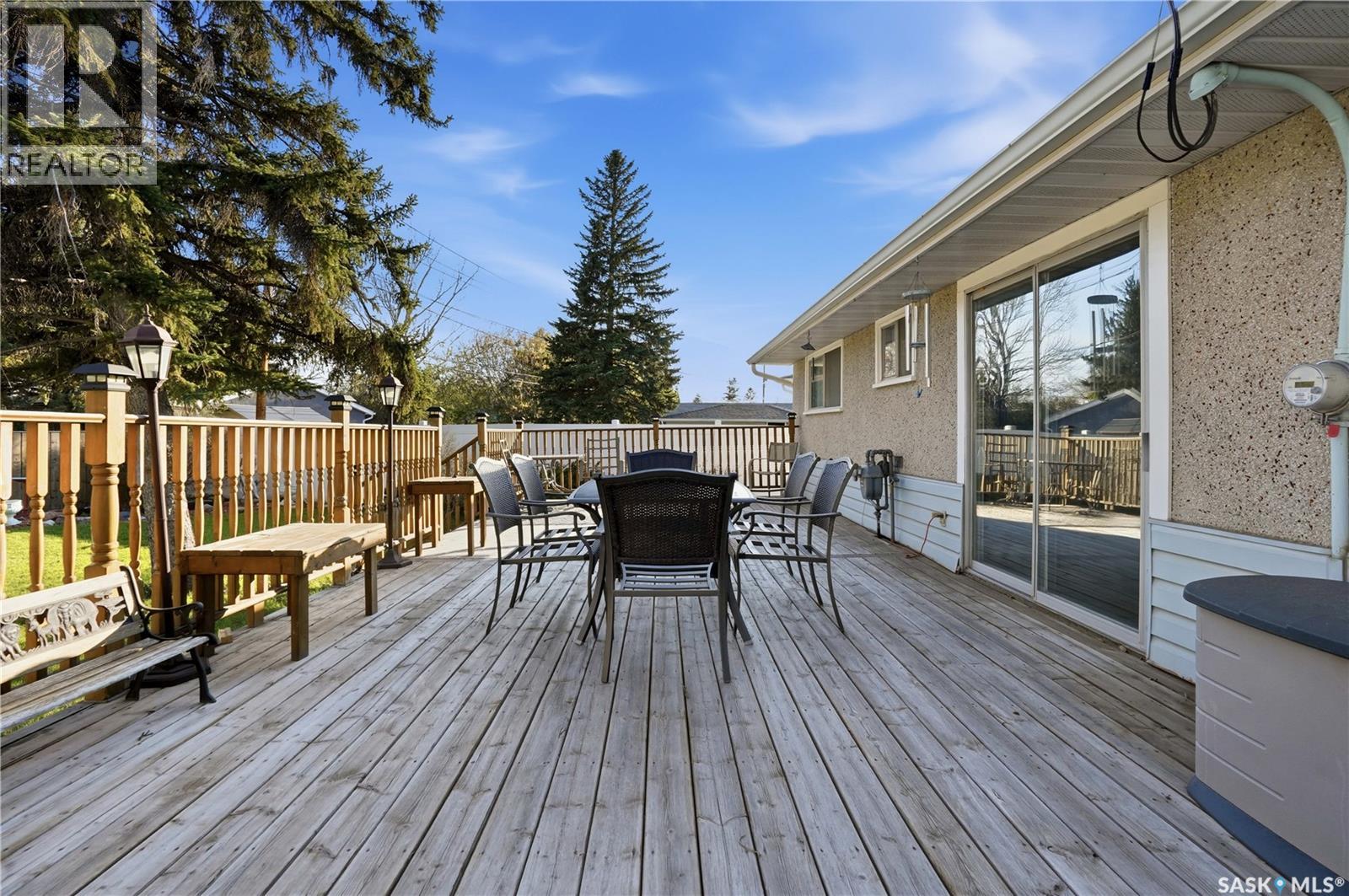 35 MCINNIS CRESCENT - 37