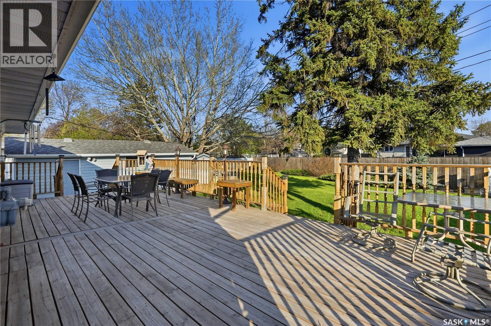 35 MCINNIS CRESCENT - 40