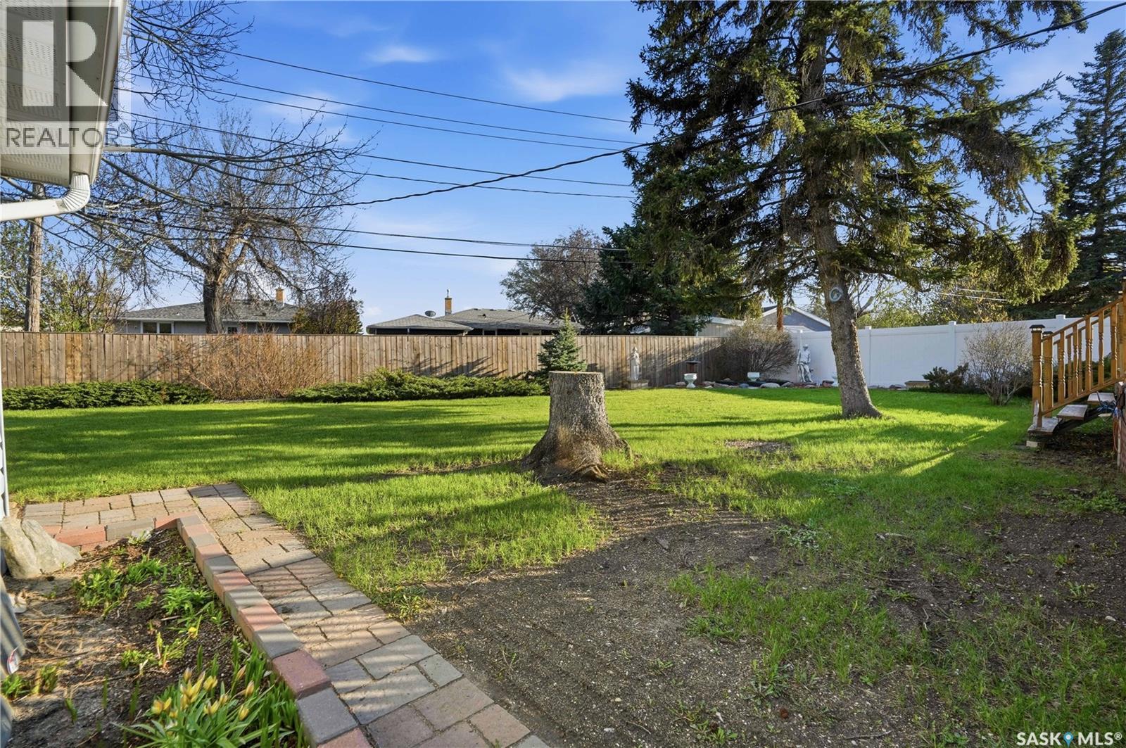 35 MCINNIS CRESCENT - 44