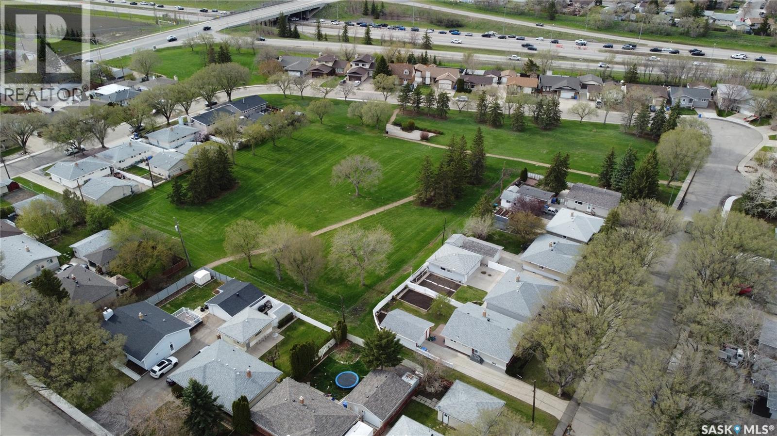 35 MCINNIS CRESCENT - 50