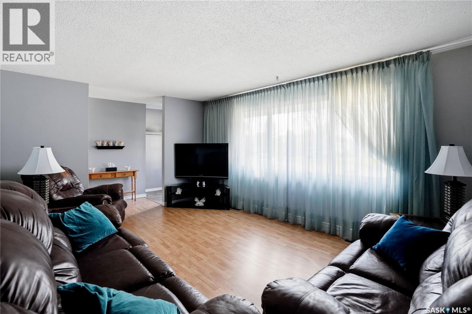 35 MCINNIS CRESCENT - 7