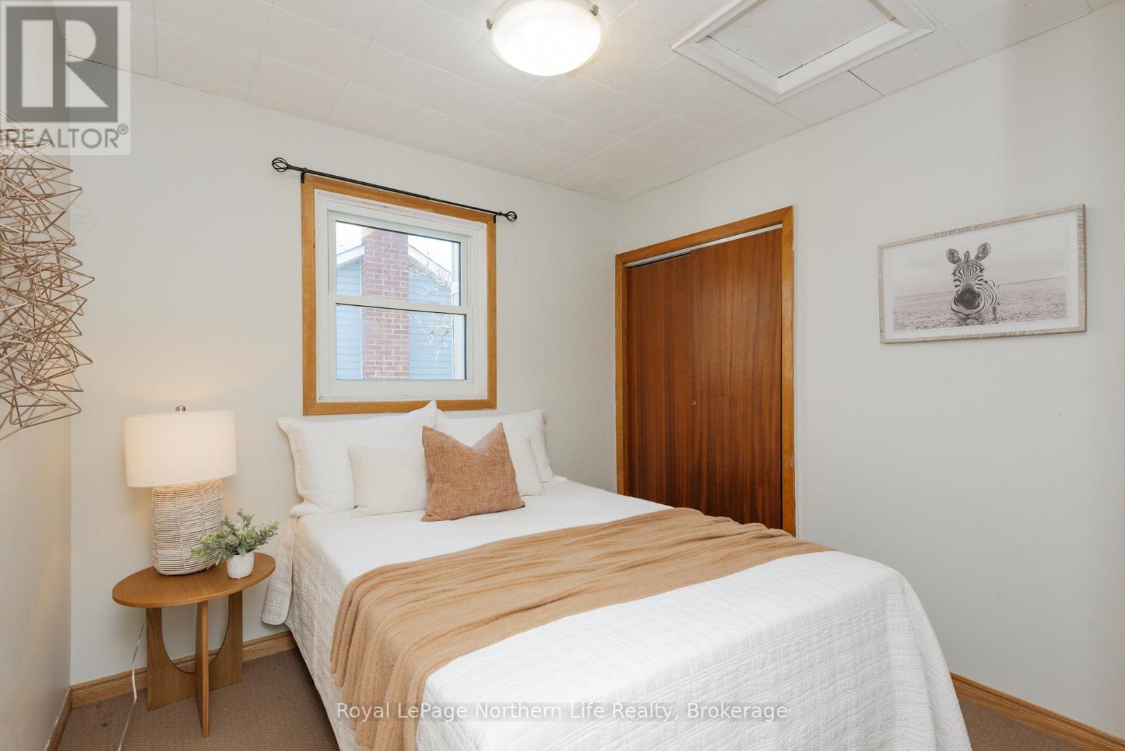 581 BANNER AVENUE - 25