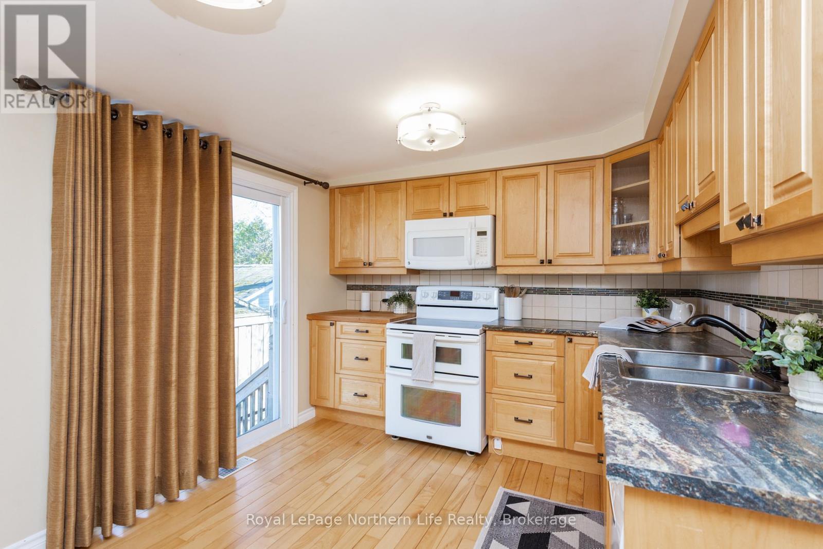 581 BANNER AVENUE - 20