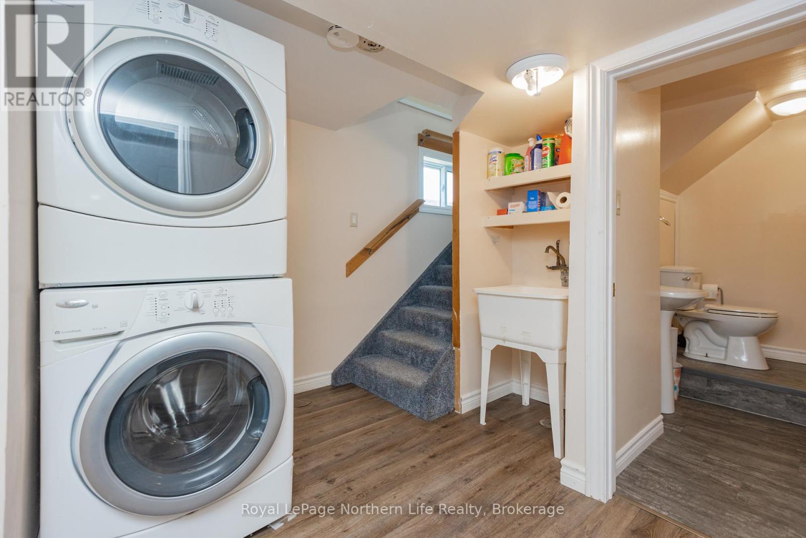 581 BANNER AVENUE - 30