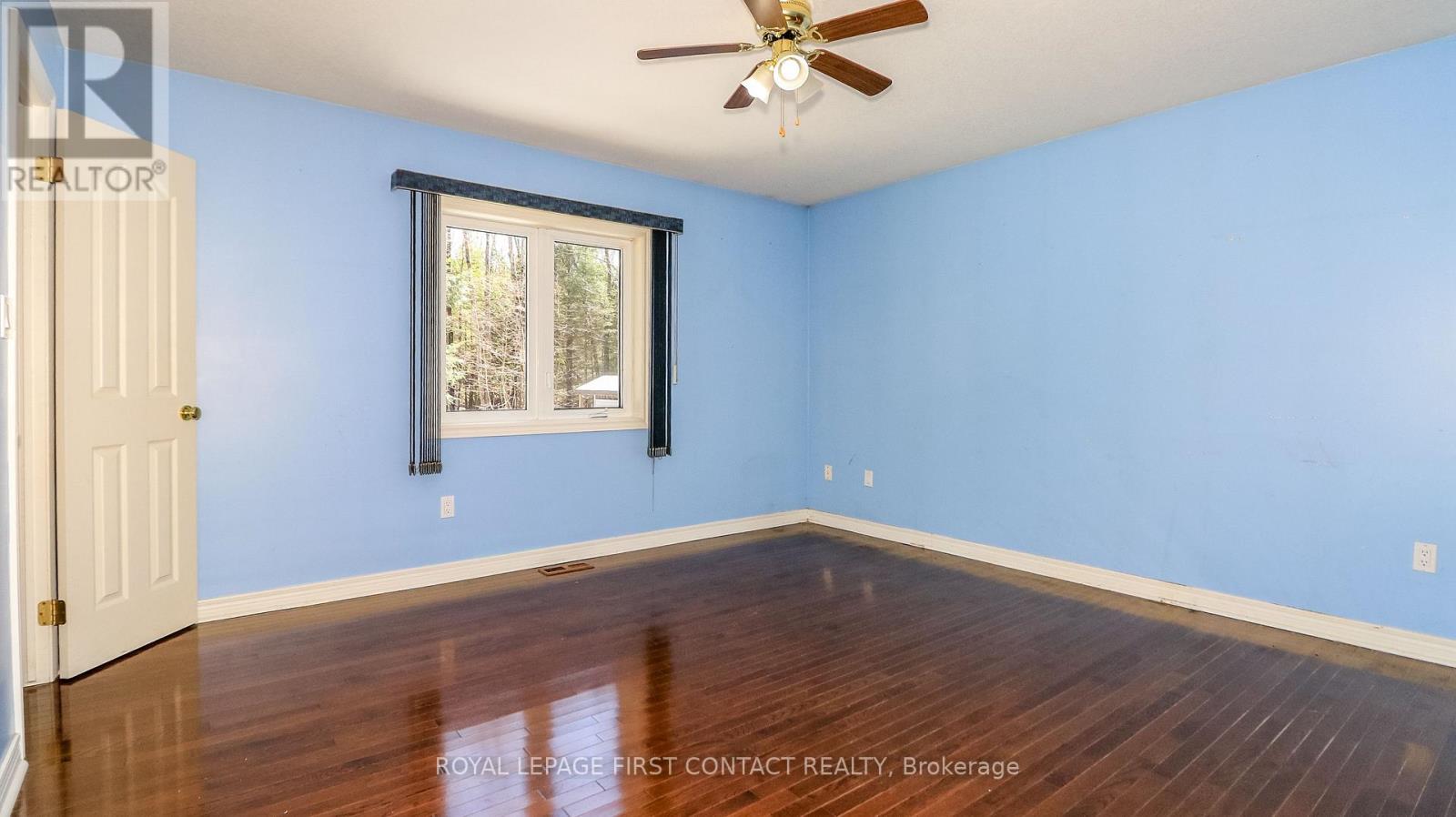 1518 LONE PINE DRIVE - 22
