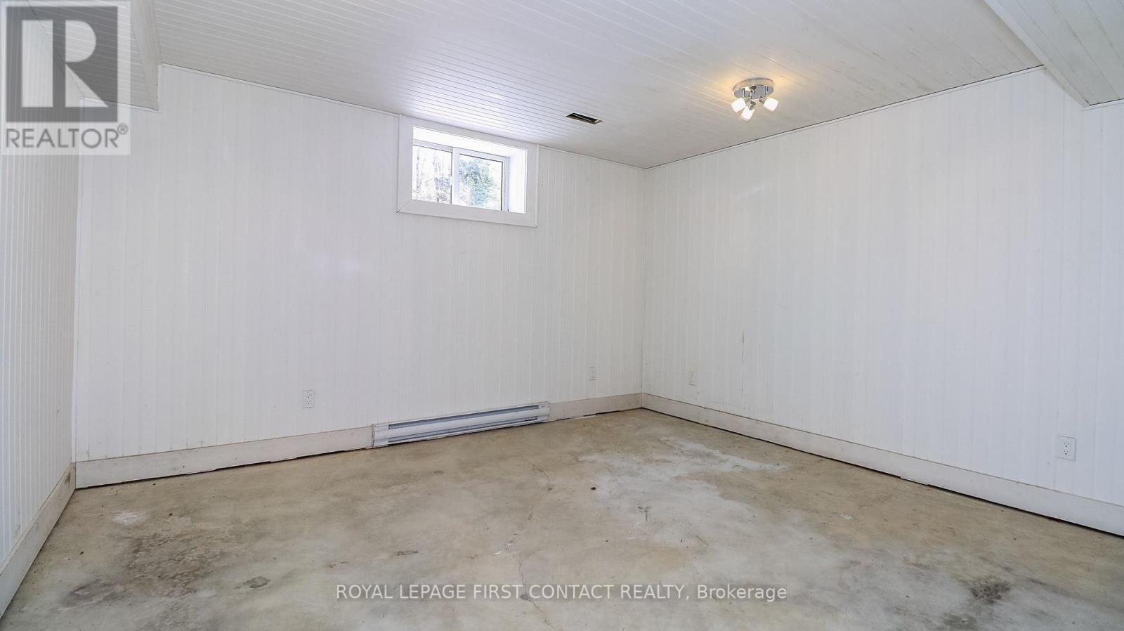 1518 LONE PINE DRIVE - 34