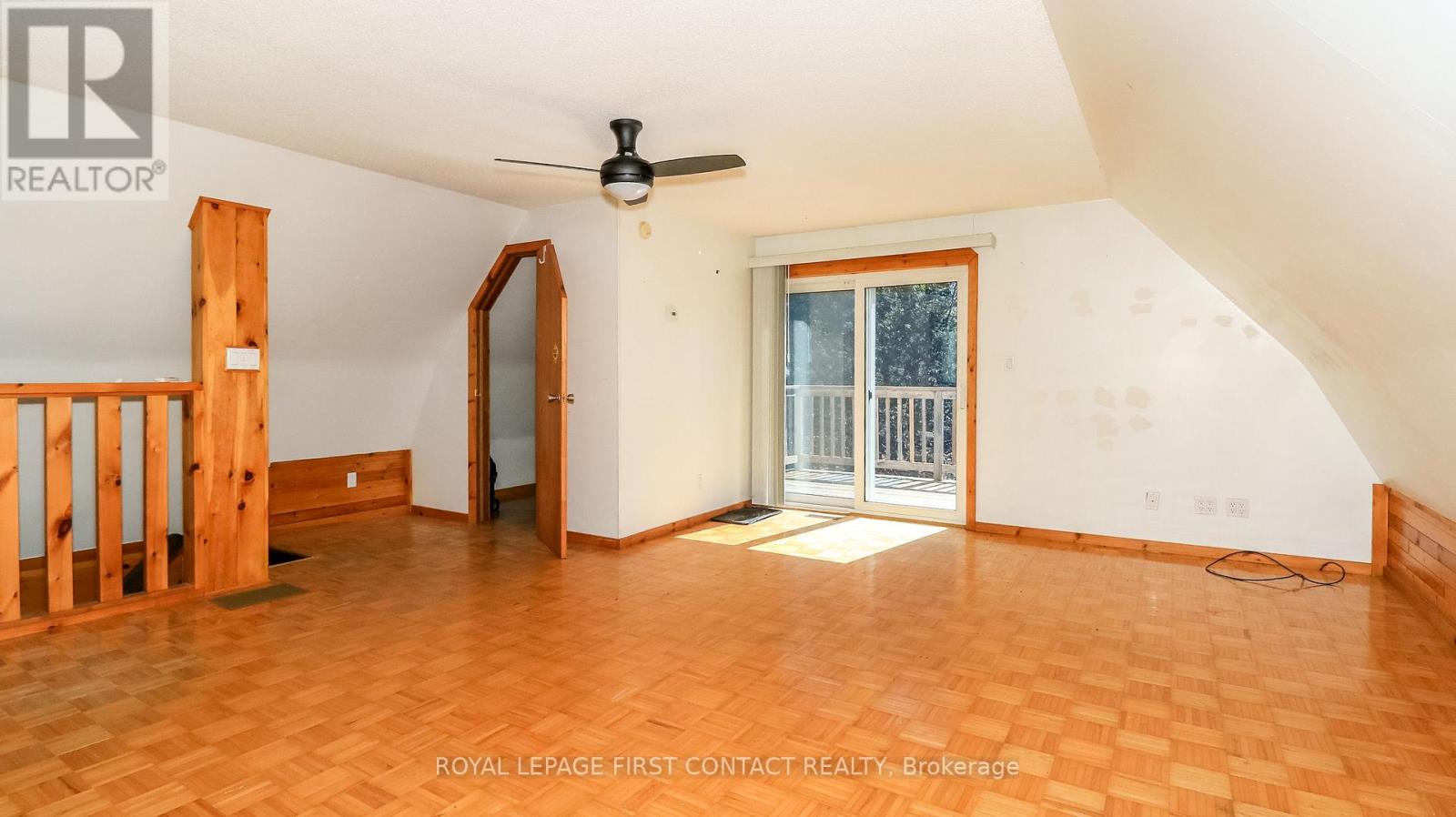 1518 LONE PINE DRIVE - 46