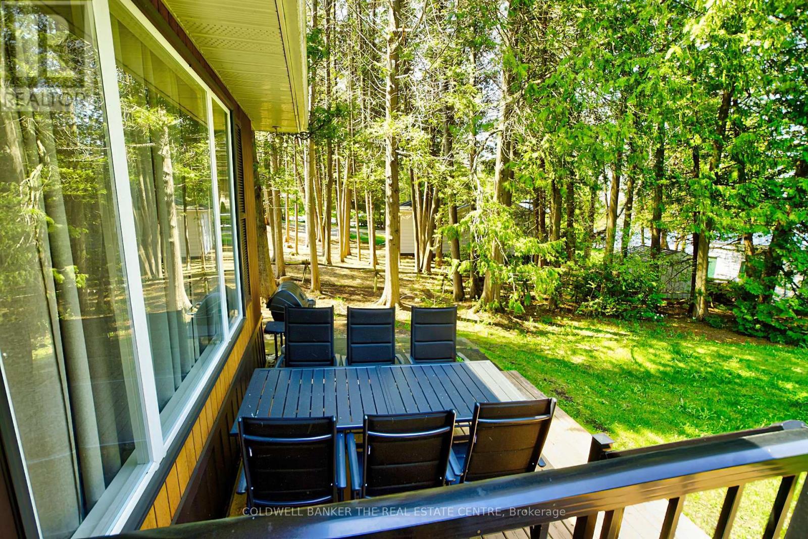 46 IRIS DRIVE - 12