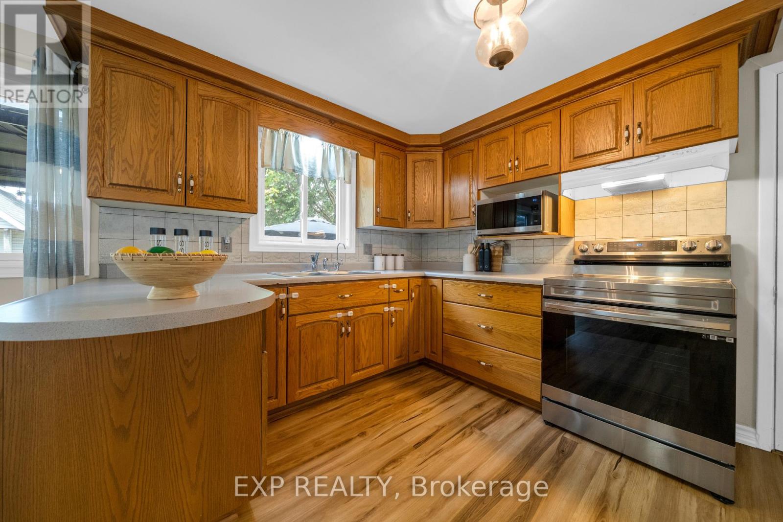 26 PEACHTREE CRESCENT - 11