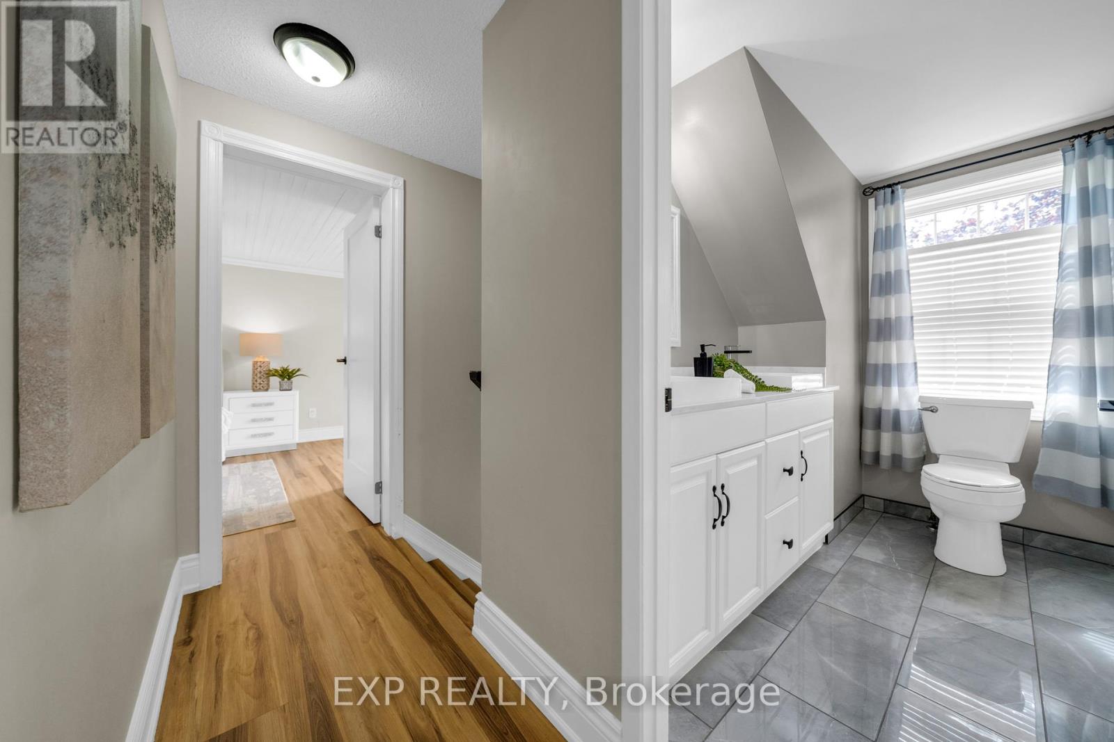 26 PEACHTREE CRESCENT - 13