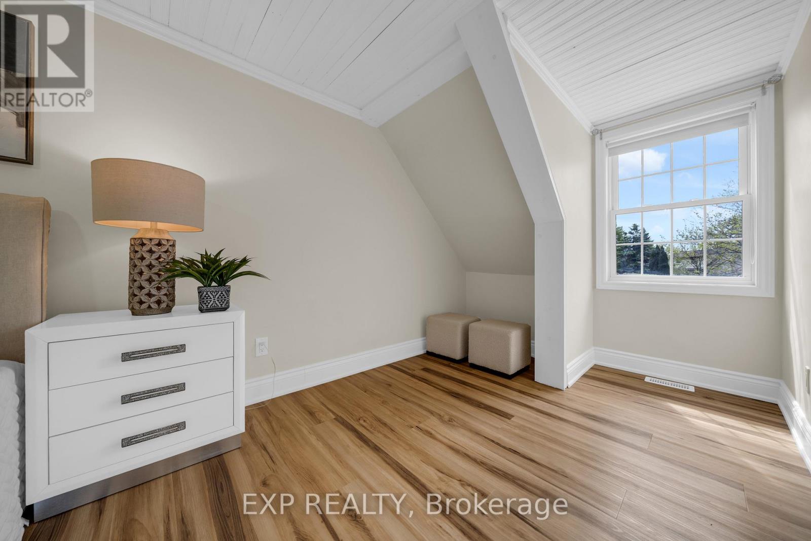 26 PEACHTREE CRESCENT - 15