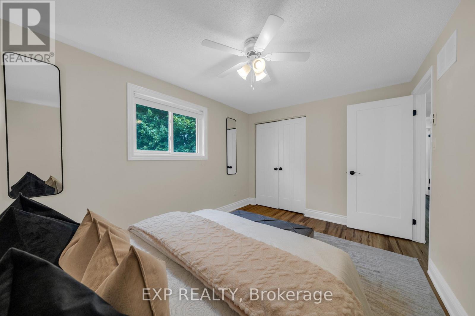 26 PEACHTREE CRESCENT - 24