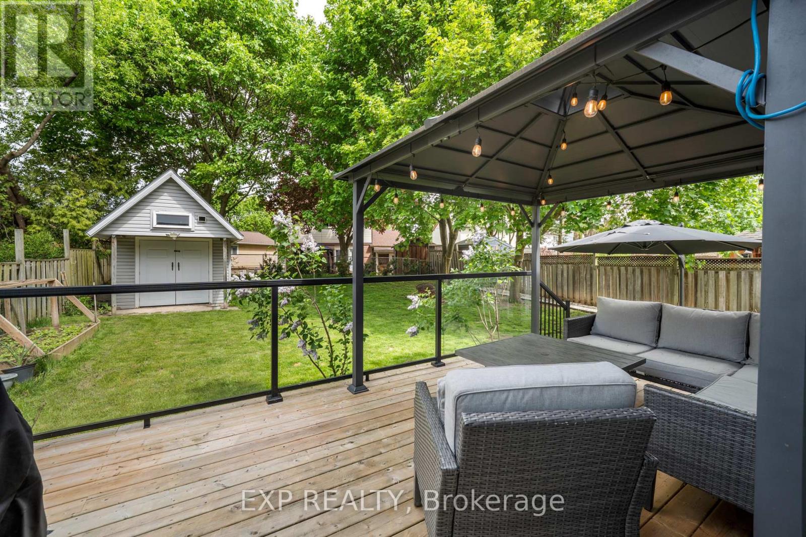 26 PEACHTREE CRESCENT - 38