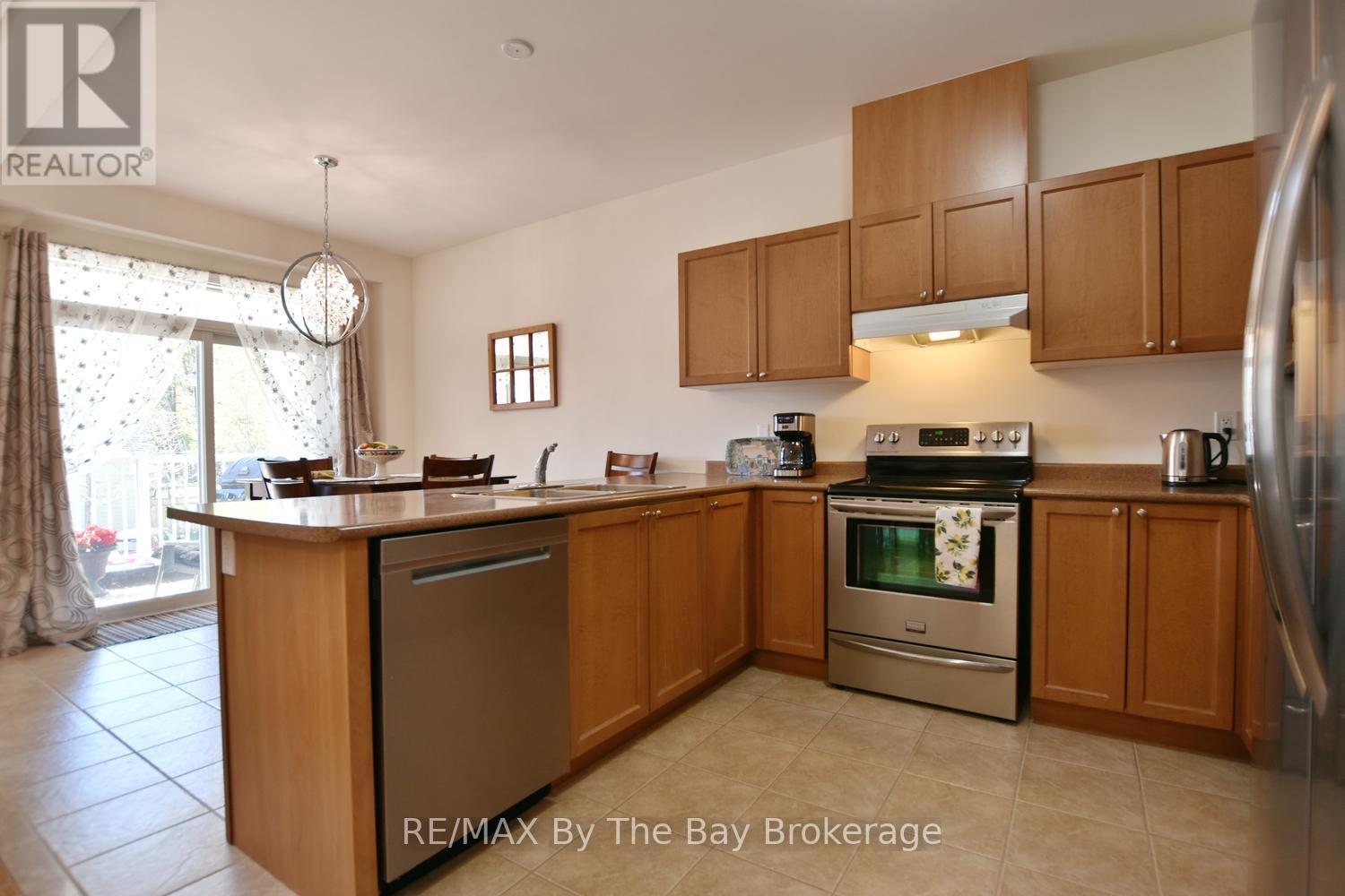 58 PROVIDENCE WAY - 16