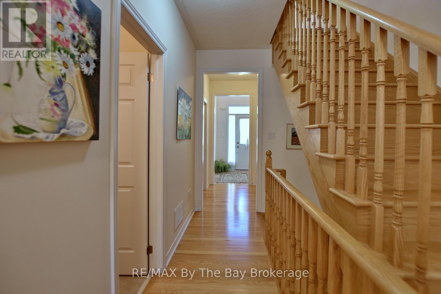 58 PROVIDENCE WAY - 9