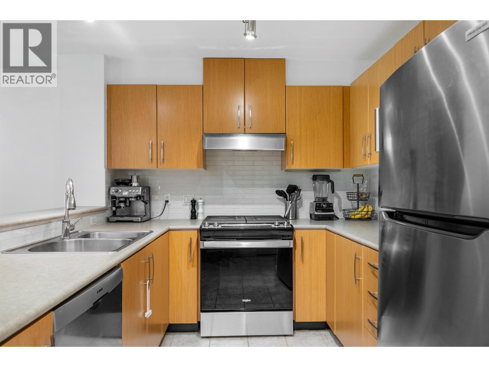 208 500 KLAHANIE DRIVE, Port Moody